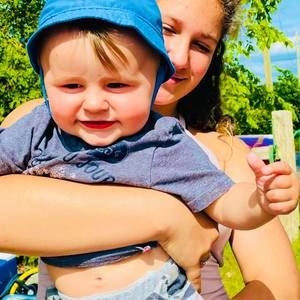 Meet your Posher, Alexia